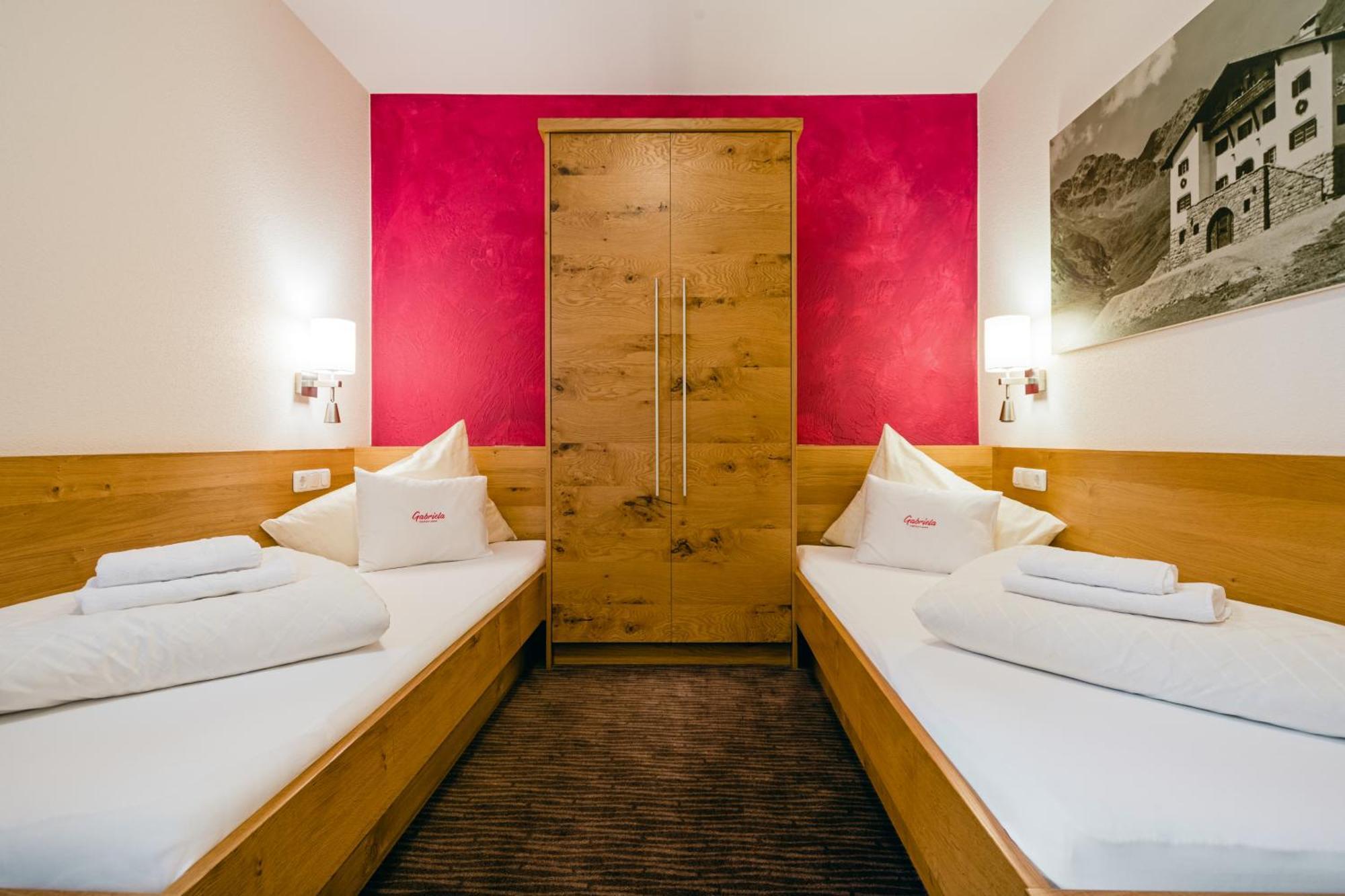 Gabriela Hotel