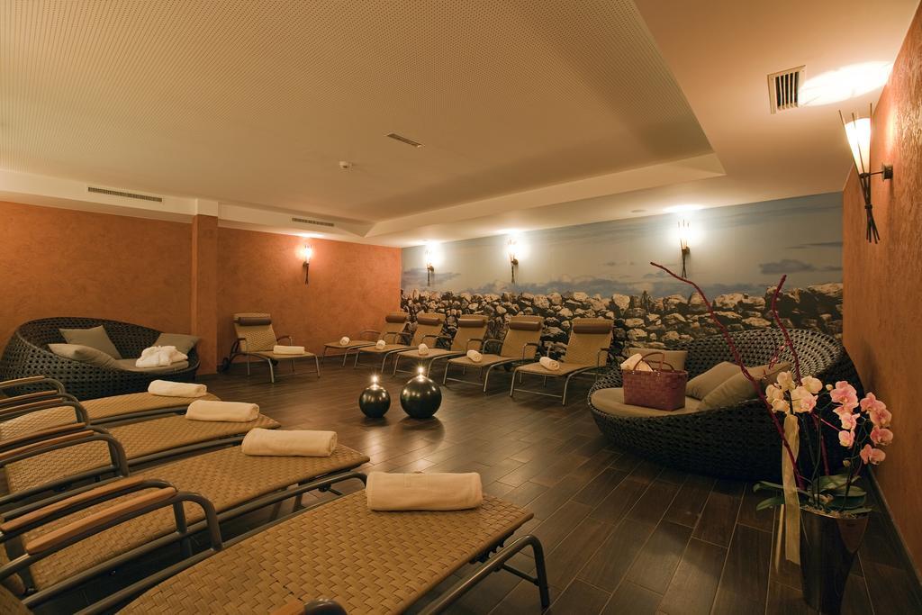 Gabriela Hotel 4*
